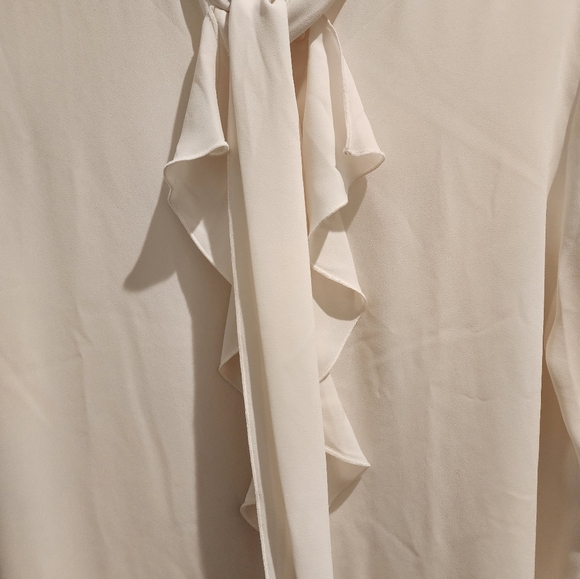 Ann Taylor Blouse - Picture 2 of 6